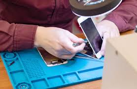 Apple mac liquid spill water damage apple mac keyboard or trackpad not working apple mac not turning on apple mac running slow apple mac faulty logic board apple mac. Is It Safe To Fix My Iphone At A Third Party Repair Shop Like Cell Phone Zone Va