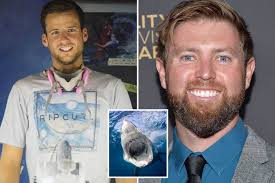 Great white shark spotted swimming beneath oblivious kayaker