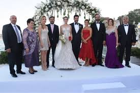 Fahriye evcen hayatı ve biyografisi. Pictures Fahriye Evcen And Burak Ozcivit Get Married Arabia Weddings