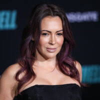 Alyssa Milano nostalgique, elle poste une photo d'elle avec d'autres  enfants-stars des années 80