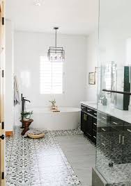 Bath Tub In The New Remodel Black And White Bathroom Stylish Bathroom Bathroom Design White Bathroom