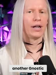 Eve Root's Instagram, Twitter & Facebook