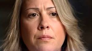 On a vécu un tsunami" : tout comme Caroline Darian, David Pelicot révèle ne  plus être en contact avec sa mère : Femme Actuelle Le MAG