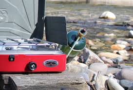 Designed for avid outdoorsmen, the new sleek design of the everest 2x mountain series system is both lightweight and portable. Camp Chef Everest Two Burner Camping Stove Review Man Makes Fire