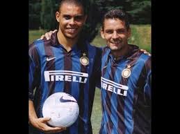 Born 24 july 1971) is an italian former professional footballer who played as a defensive midfielder. Roberto Baggio Vs Inter Milan 1997 Serie A 2 Goals Youtube