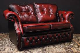 Usa la nostra lista dei migliori divani due posti sul mercato per prendere la decisione giusta. Divano Originale Chesterfield Chester 2 Posti In Pelle Bordeaux Rosso Sofa Ebay
