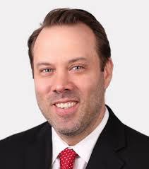 Derek Roth's Instagram, Twitter & Facebook