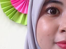 Ketika melihat benda dekat,lensa mata mencembung,sehingga mata terasa lelah. Latansaoptometrist La Tansa Optometrist