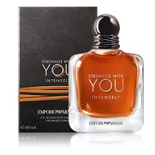 Stronger with you intensely is a very nice amber perfume, very sweet because of his high charge of caramel (very nice indeed) and a bit spicy. Giorgio Armani Emporio Armani Stronger With You Intensely