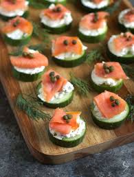 Everything Bagel Cucumber Bites With Smoked Salmon Turnip The Oven Recipe Appetizer Bites Small Bites Appetizers Cucumber Bites