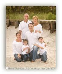 10 Basic Family Portrait Poses You Can Copy How To Pose Family Groups Family Portrait Poses Photography Poses Family Family Picture Poses