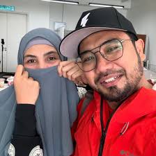 Tip Rumah Tangga Bahagia Cara Johan, “Yang Pertama, Kau Kena Tahu Perempuan  Selalu Betul”