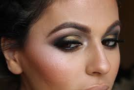 Pourtant, il n'est pas toujours évident de trouver le maquillage parfait qui s'accorde avec la couleur des yeux. Maquillage Yeux Verts En Style Vintage Et Elegant