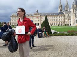 Places like shops, bars, cinemas and. Rassemblement Contre L Obligation Du Masque A Caen Seule Une Trentaine De Personnes Manifestent Ce Samedi Liberte Caen