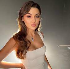 خلفيات هاندا ارتشيل انت اطرق بابي. Ø¨Ø·Ù„Ø© Ù…Ø³Ù„Ø³Ù„ Ø§Ù†Øª Ø§Ø·Ø±Ù‚ Ø¨Ø§Ø¨ÙŠ Ù‡Ø§Ù†Ø¯Ø§ Ø§Ø±ØªØ´ÙŠÙ„ ØªØ´Ø¹Ù„ Ø§Ù†Ø³ØªØ¬Ø±Ø§Ù… Ø¨Ø¥Ø·Ù„Ø§Ù„ØªÙ‡Ø§ Ø§Ù„Ø¬Ø±ÙŠØ¦Ø© ØµÙˆØ± Ø§Ù„ÙˆÙØ¯