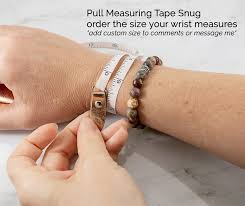 Ways to measure your wrist: Bracelet Sizing Jacquelineleanor