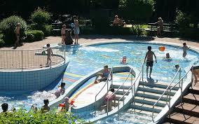 Gemeinde Niedernhausen Waldschwimmbad Schwimmbader Waldschwimmbad Schone Orte