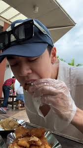 cebu quickie!! went out of my hotel and walked around to find ngohiong!!!  🤤 couldnt leave wo satisfying my craving