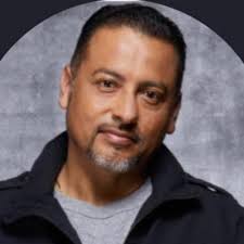 Contractor for room enclosure and closet addition?