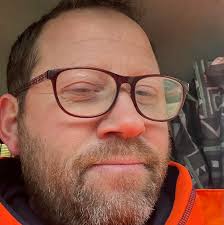 Hi! I'm new to this group. I recently joined because I am currently looking  for a bongo with pop top and side kitchen. Am located near Goole.