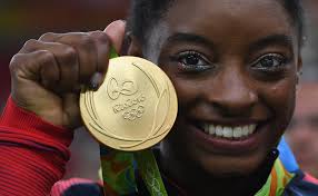Biles did go on to win four gold medals under karolyi at the 2016 rio olympics. Simone Biles Wears Patriotic Eyeliner At The 2016 Olympics Teen Vogue