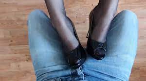 Amateur Stocking High Heels Job - Cum on my Nylon Feet - RedTube