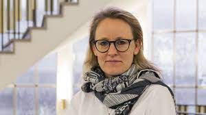 Donata hopfen wird als nachfolgerin von christian seifert zum beginn des neuen jahres vorsitzende der geschäftsführung der deutschen fußball liga. Ex Bild Chefin Donata Hopfen Heuert Bei Der Boston Consulting Group An