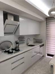 Farklı dolap modellerine showroom'larımızda uygun fiyatlarla ulaşabilirsiniz. Mutfak Dolap Kapak Modelleri Fiyatlari Ve Dekor Onerileri 2021 Dekorcenneti Com