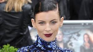 Scorned wife played Stewart's mum