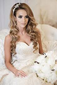 Wedding Hairstyles For Strapless Dress Wedding Hairstyles Weddinghairstyles In 2020 Bride Hairstyles Wedding Hair Down Best Wedding Hairstyles