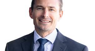 Bruce Hesse's Instagram, Twitter & Facebook