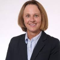 Lynn Kennington's Instagram, Twitter & Facebook