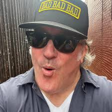 What are good guitar and bass techs for repair and setups in Austin?