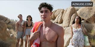 Powell nude gallery - all angles