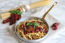 Maybe you would like to learn more about one of these? Tonnarelli Con Pomodori Secchi Olive E Capperi Un Primo Piatto Gustoso E Veloce