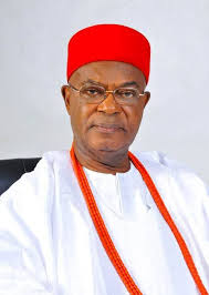 WE ARE LOOKING A MEMBER: