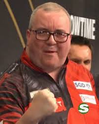 🎯🙌 HE'S DONE IT! ✓ Stephen Bunting has won his first game in Premier  League Darts 2025. Look how much it meant to him ❤️
