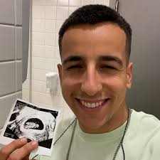 Fernando Daniel mostra imagens da ecografia e deixa seguidores encantados:  "Essa carinha diz tudo!"