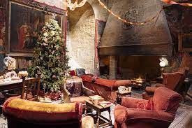 Harry Potter Studio Tour Gryffindor Common Room Wanderlust Crew Gryffindor Common Room Harry Potter Room Decor Harry Potter Studios