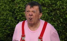 Es chabelo, pero la foto entonces es de los 50 a.c.. Chabelo Se Hace Viral Por Foto Antigua En La Que Es El Unico Vivo