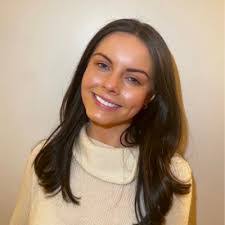 Florence Egan's Instagram, Twitter & Facebook