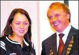 Triumphant team congratulated by County Council