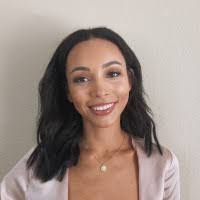 Samantha Hipp's Instagram, Twitter & Facebook