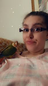 Missing parrot. Plz contact Dale Cummins