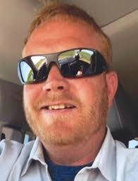 Justin Bracken's Instagram, Twitter & Facebook