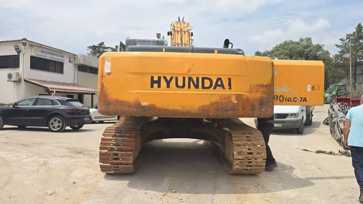 Hyundai ROBEX 290NLC-7 Excavator
