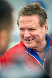 Kansas Jayhawk basketball fans rally to welcome championship team back home  • Kansas Reflector