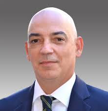 Alberto Velez's Instagram, Twitter & Facebook