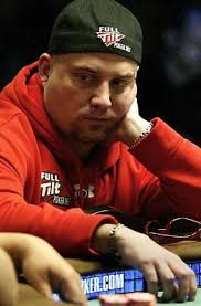 Players vie for final table spot at WSOP