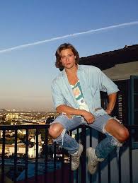 Лауреат двух премий «золотой глобус». Brad Pitt Awww Look At Him All Young And Pre Stardom Bradpitt Beautifulcelebrities Brad Pitt Young Brad Pitt Celebrity Pictures